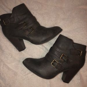 Women’s brown ankle boot